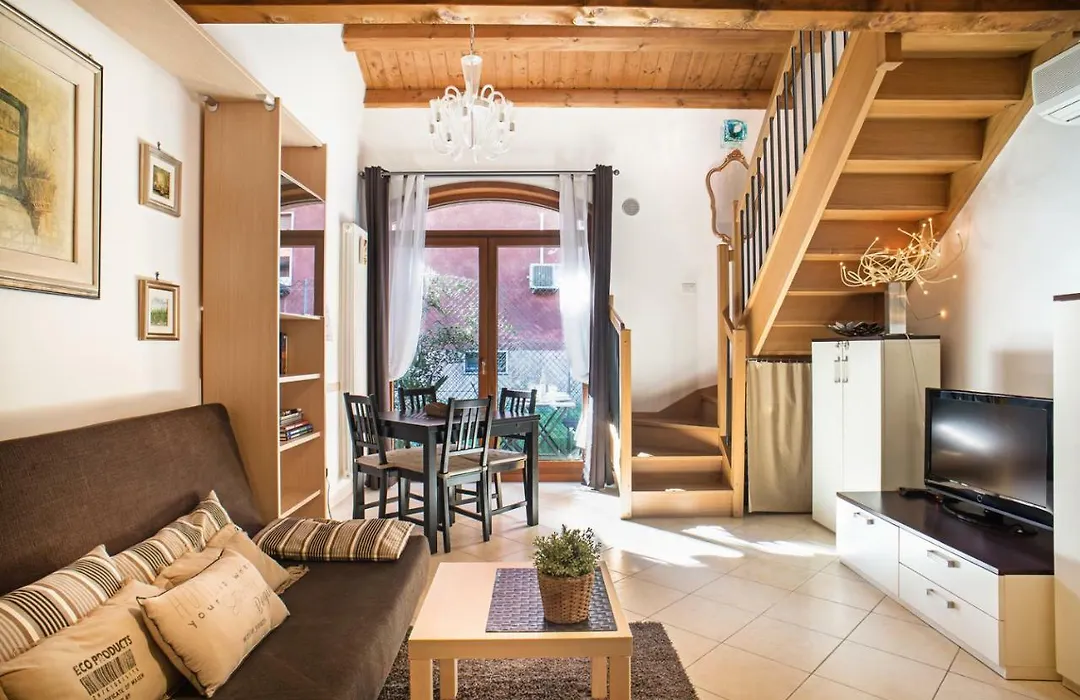 Duplex At The Entrance To Venice - Air Conditioned - 2 Bathroom - Terrace-1